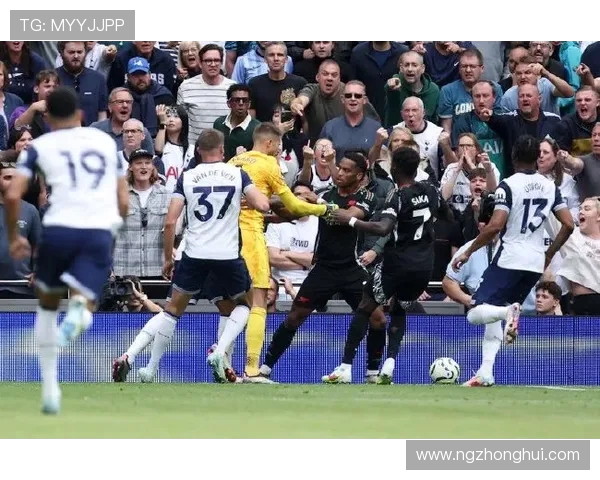 英超裁判与球员冲突事件的详细回顾与分析